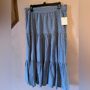 Lauren Conrad peasant style maxi skirt, size Large. New With Tags.